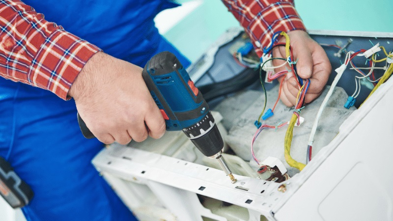 Bornova Viessmann Viessmann çamaşır makinesi kart tamiri – Su almama arızası orijinal parça ile giderildi. - Teknik servis örneği